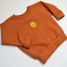 Lade das Bild in den Galerie-Viewer, Gr. 86 Cozy Sweater mit Patch Smiley
